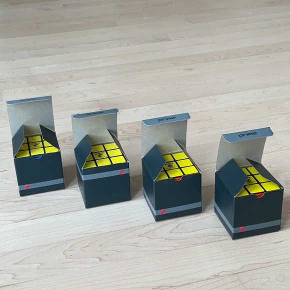 4 Rubik’s Cubes - Picture 6 of 6